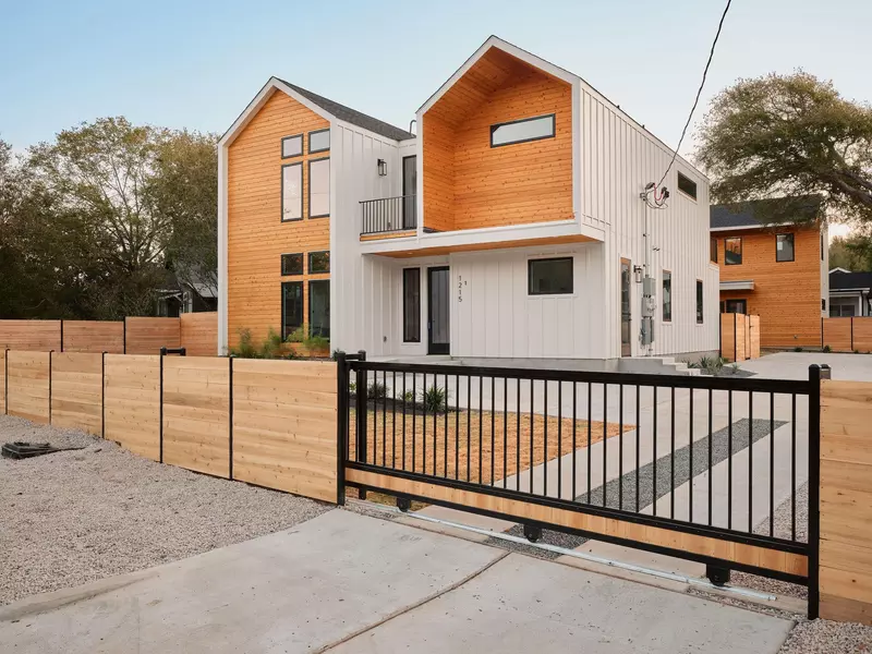 1215 Fort Branch BLVD #1, Austin, TX 78721