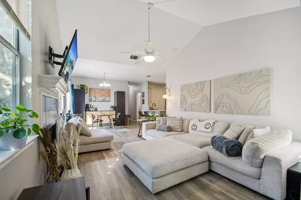 Austin, TX 78745,1215 Gingerlily CV #A