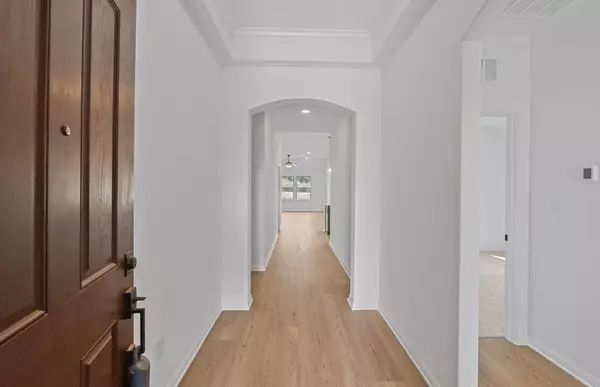 Spicewood, TX 78669,6913 Cliff Rose DR