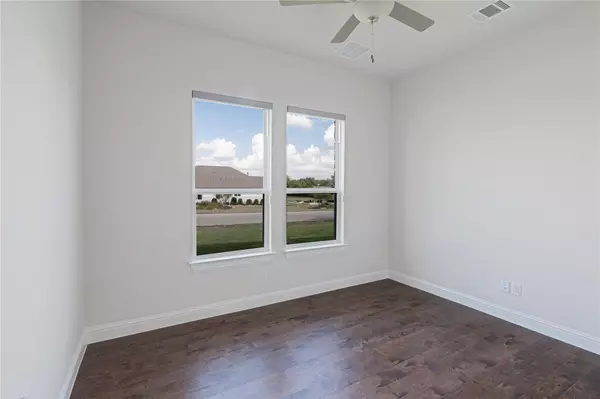 Liberty Hill, TX 78642,301 Northcrest DR