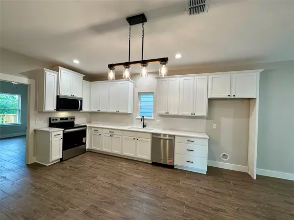 Wimberley, TX 78676,330 Shady Bluff DR