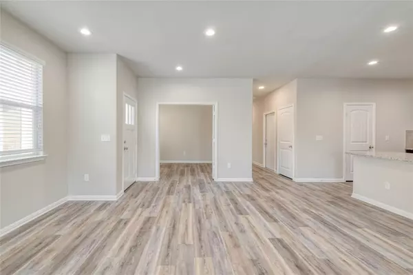 Round Rock, TX 78664,1701 Logan DR #40