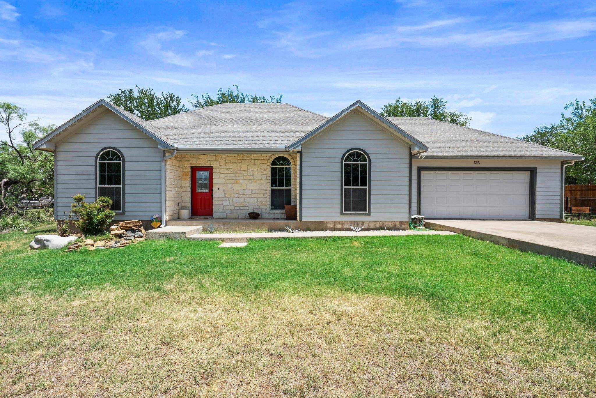 136 W Maple DR, Granite Shoals, TX 78654
