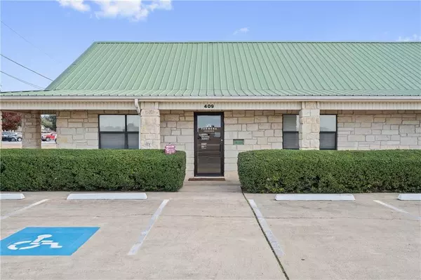 Taylor, TX 76574,409 Mallard LN