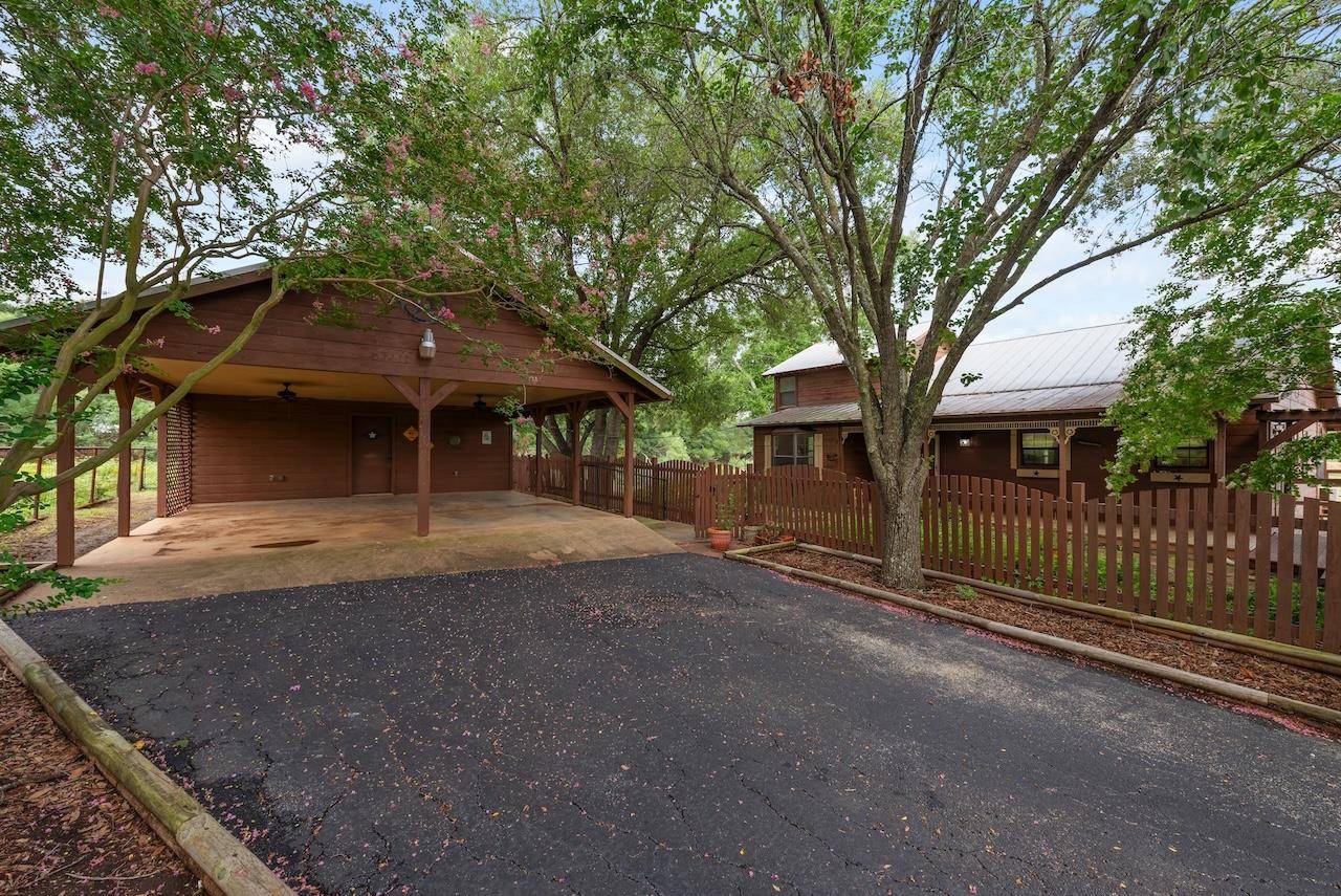 Luling, TX 78648,344 Fm 2984 RD
