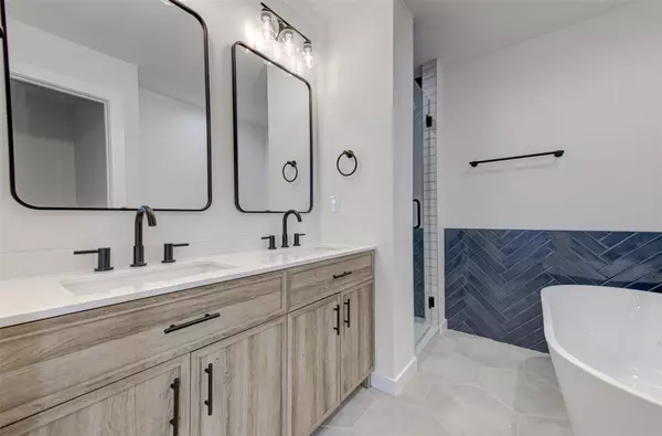 Jonestown, TX 78645,18414 Roundrock RD