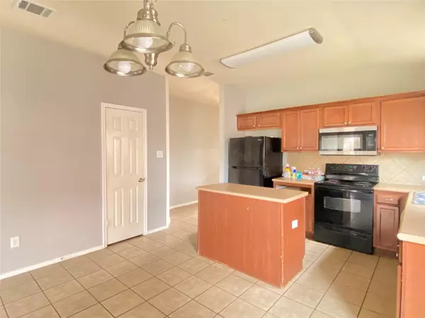 Hutto, TX 78634,321 Altamont ST