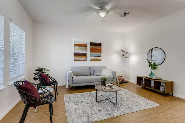 Austin, TX 78702,1206 Maple Ave