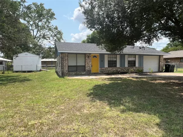 607 Magnolia ST, Bastrop, TX 78602