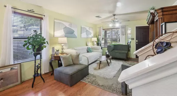 Austin, TX 78702,1184 Waller ST