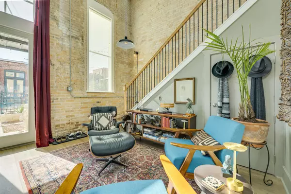 Elgin, TX 78621,110 S Main ST S #101