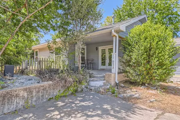 Austin, TX 78741,1202 Loma DR
