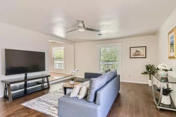 Austin, TX 78741,1202 Loma DR