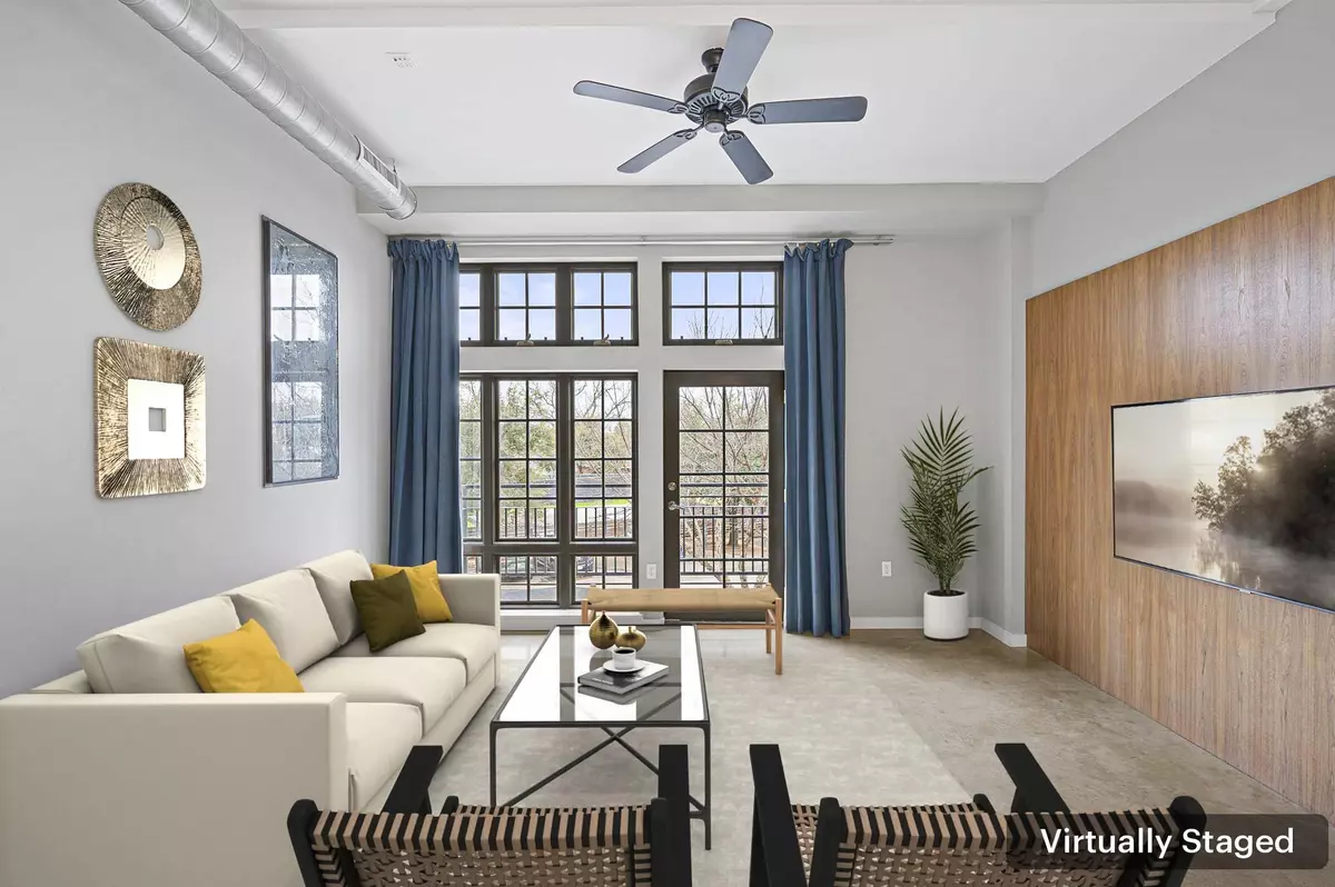 Austin, TX 78702,2235 E 6th ST #210