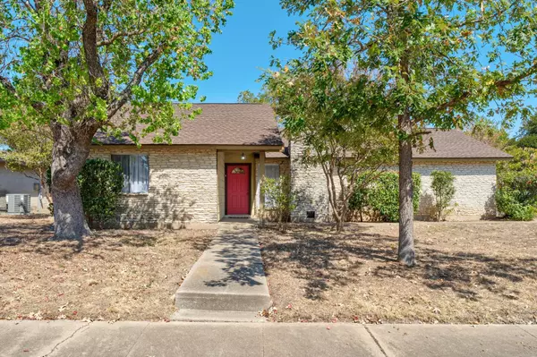 2100 Cindy LN, Austin, TX 78727