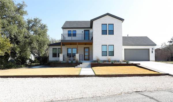 330 Kendall RD, Spicewood, TX 78669