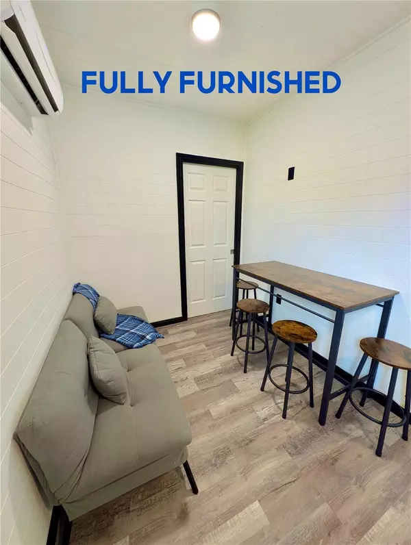 Waelder, TX 78959,1118 County Road 447