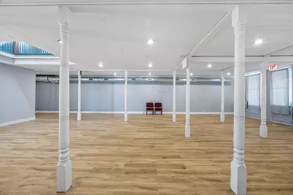 Hutto, TX 78634,101 East ST