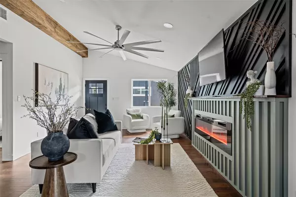 Austin, TX 78702,1006 Cherico ST