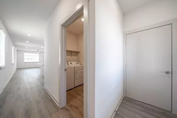 San Marcos, TX 78666,225 New Hampton WAY