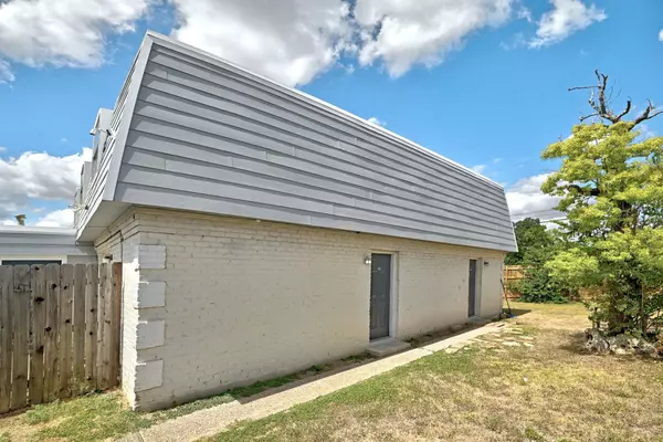 Austin, TX 78741,2208 Mission Hill CIR #103