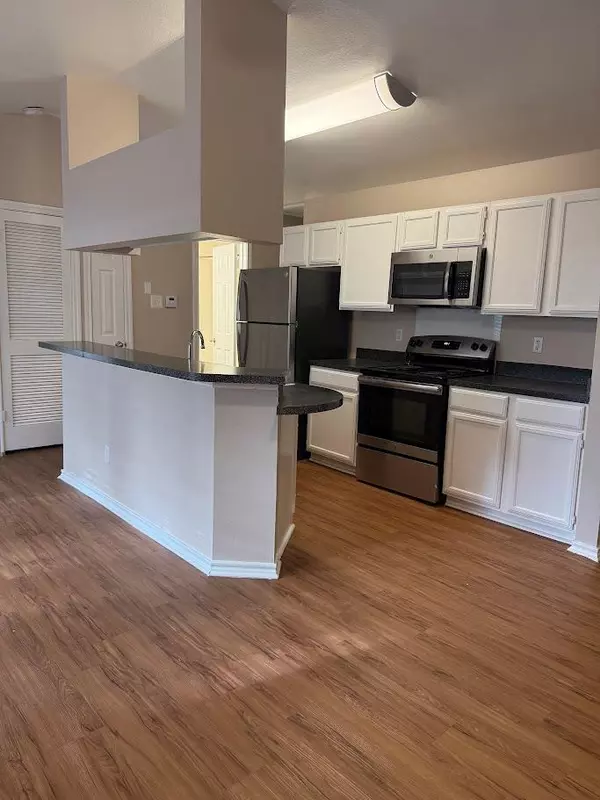 Austin, TX 78731,6804 N Capital Of TX #523