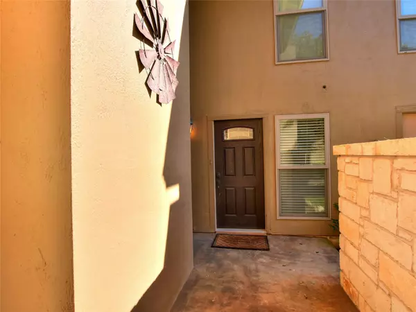 Lakeway, TX 78734,222 Lido ST #J-2