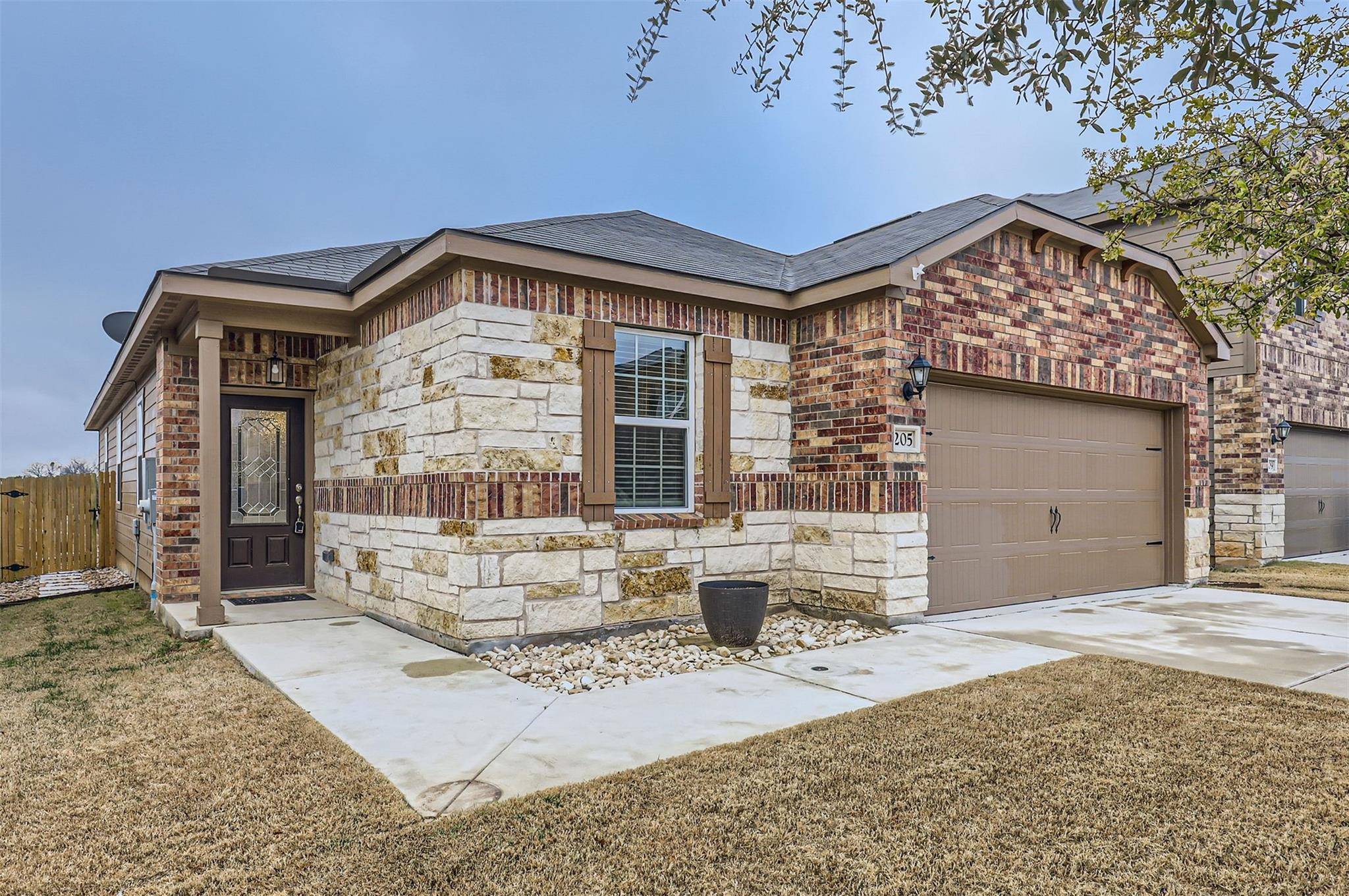 205 Star Spangled DR, Liberty Hill, TX 78642