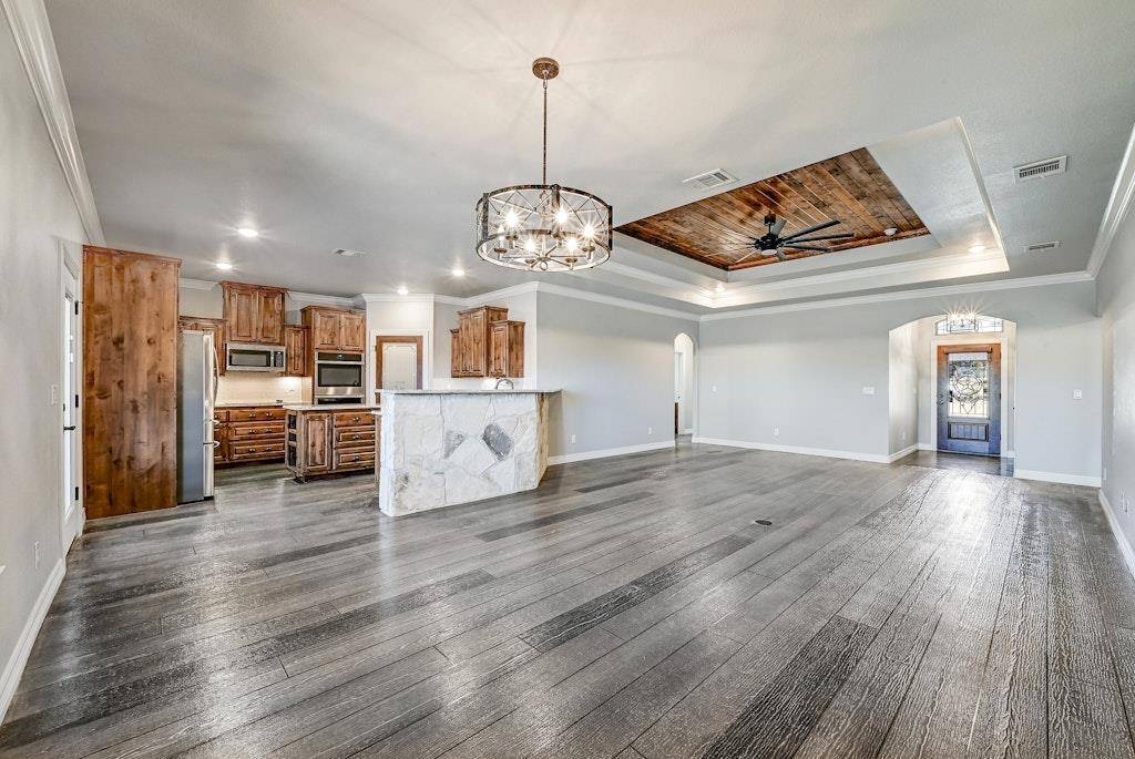 Burnet, TX 78611,116 Travis TRL