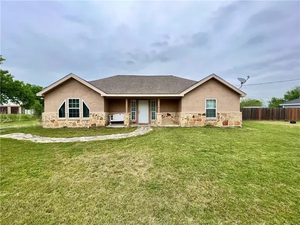 510 Sumbera ST, Holland, TX 76534