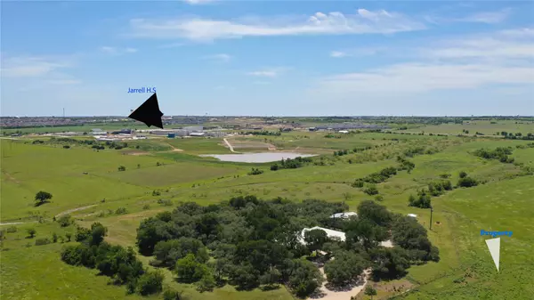 Jarrell, TX 76537,3215 County Road 305