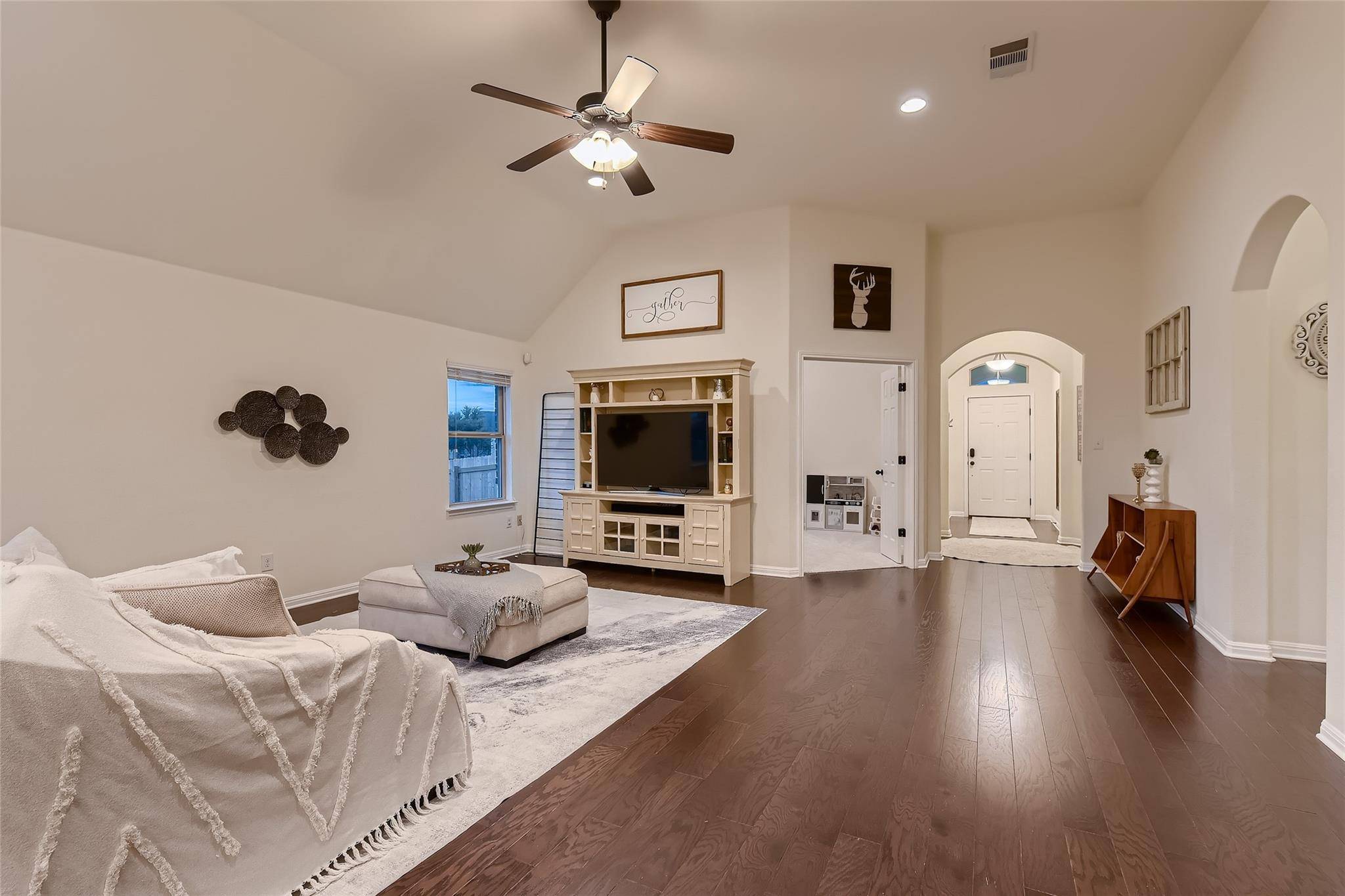 Manchaca, TX 78652,13417 Larrys LN