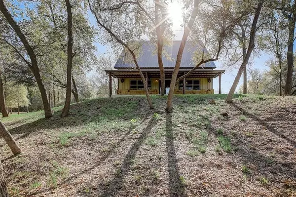 151 Ann Powell RD,  Smithville,  TX 78957