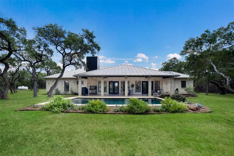 255 Persimmon HL, Bulverde, TX 78163