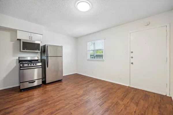 Austin, TX 78722,2401 Manor RD #232A