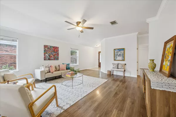 Hutto, TX 78634,104 Lucky Clover LN