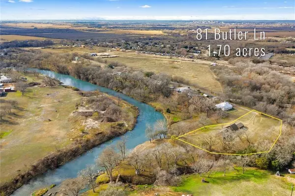 81 Butler LN, Martindale, TX 78655