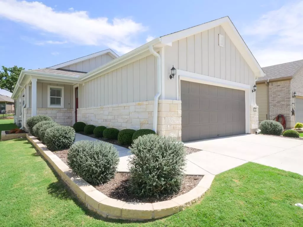 Georgetown, TX 78633,102 Bristol CV