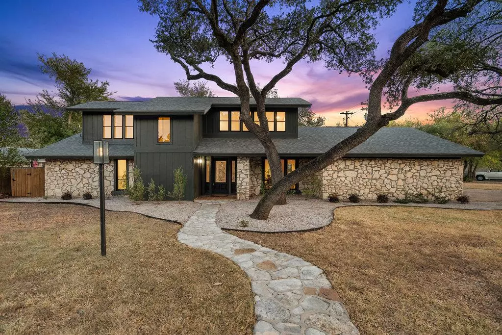 Austin, TX 78750,9112 Balcones Club DR