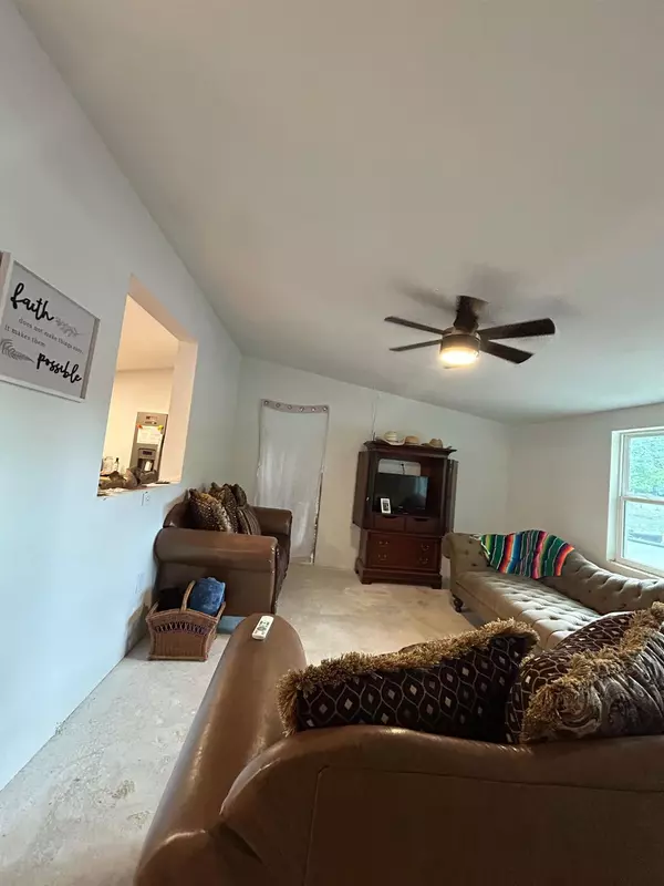 San Antonio, TX 78264,1912 Hickory WAY