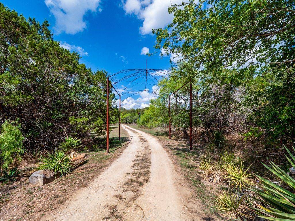 201 Valley View West RD,  San Marcos,  TX 78666