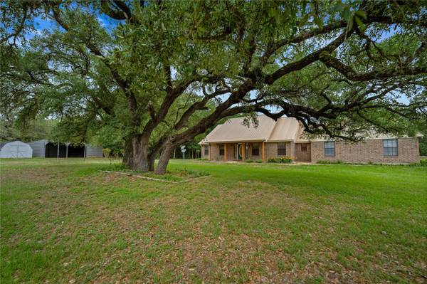 182 Grassy Creek RD, Smithville, TX 78957