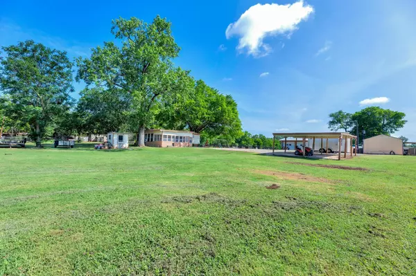 Elgin, TX 78621,148 Meadows DR