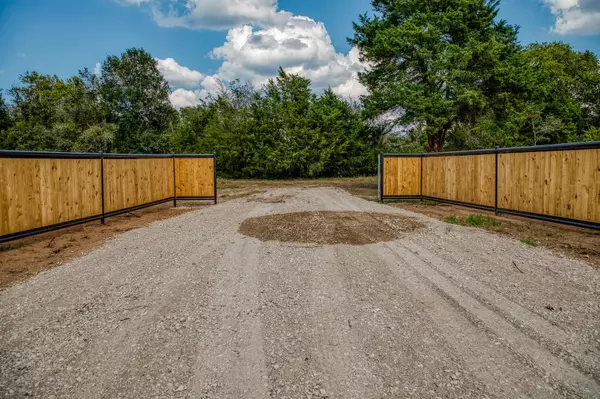 Caldwell, TX 77836,8595 County Road 324