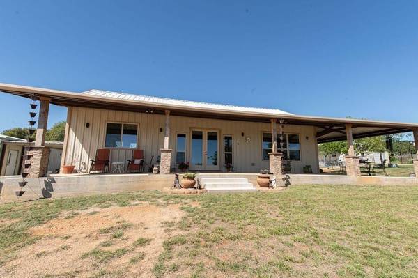 212 Rio Llano DR E,  Llano,  TX 78643