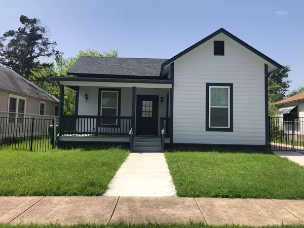 415 Davis ST, Taylor, TX 76574