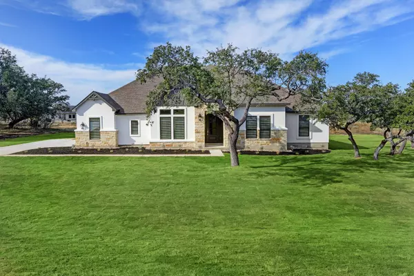 595 Yellow Bell RUN, Dripping Springs, TX 78620