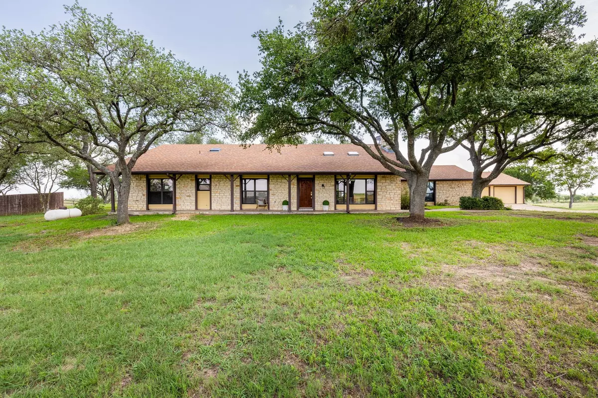 Coupland, TX 78615,800 County Road 458 RD