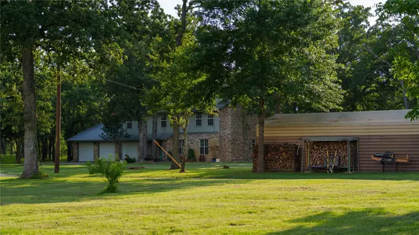 Thorndale, TX 78947,8058 Milam County Road 455