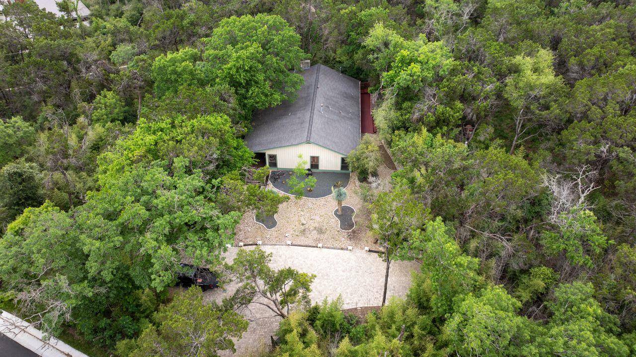 1201 Yaupon Valley RD, West Lake Hills, TX 78746
